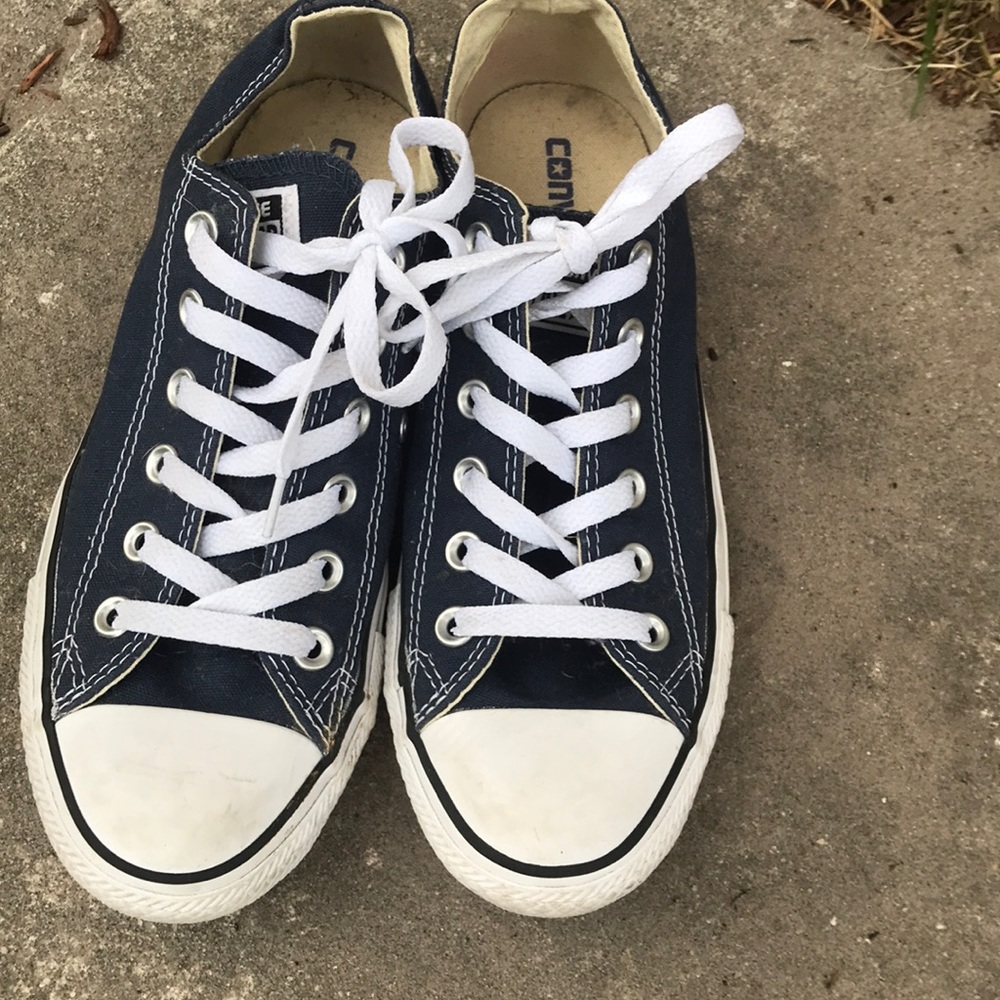 Navy blue Converse